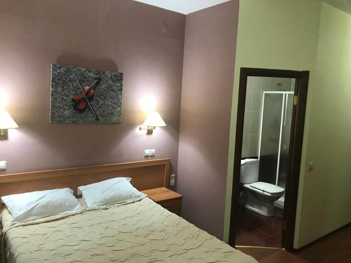 Green Hotel Atyraū Dış mekan fotoğraf