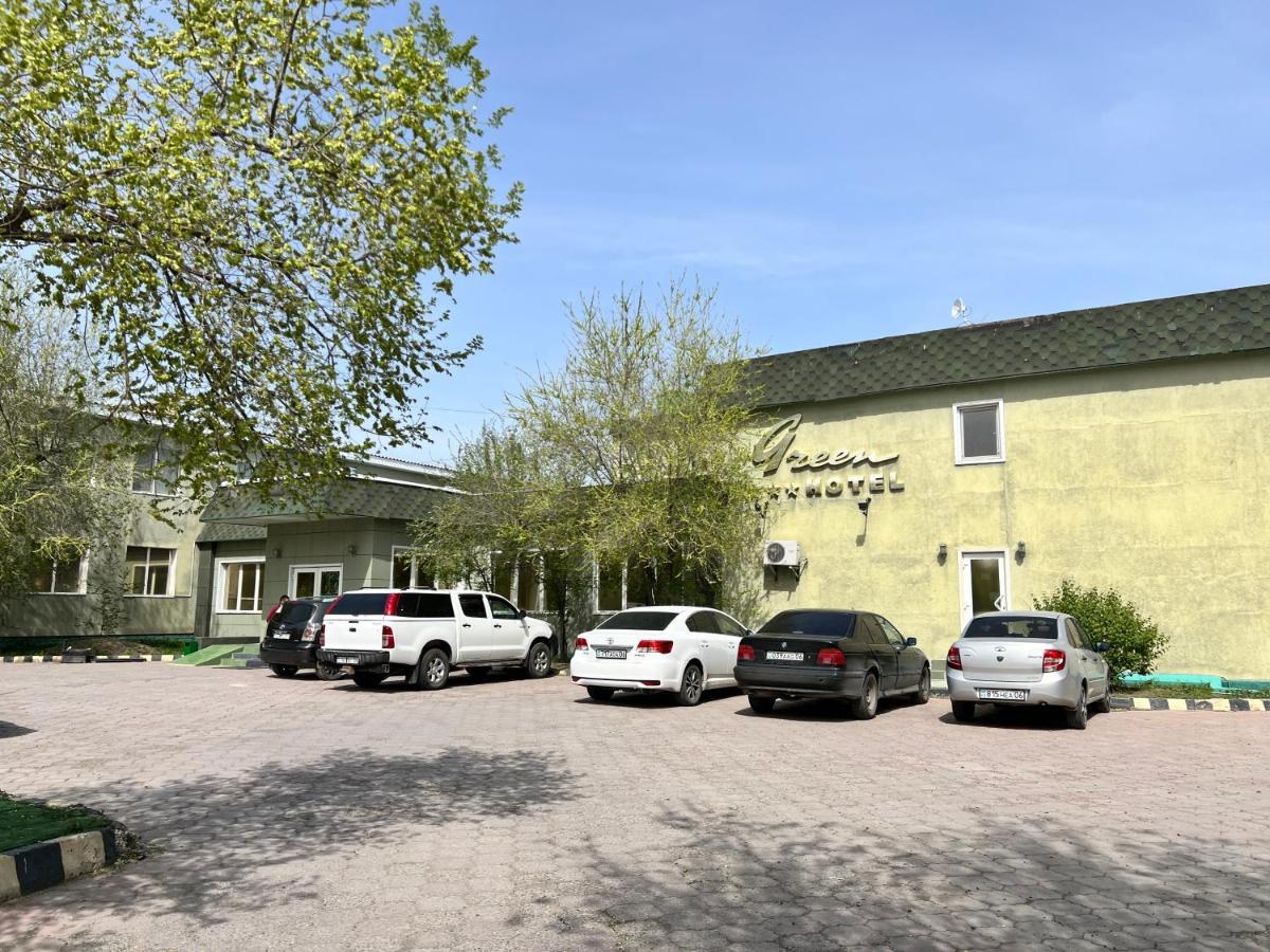 Green Hotel Atyraū Dış mekan fotoğraf