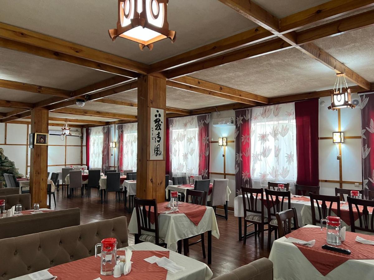 Green Hotel Atyraū Dış mekan fotoğraf