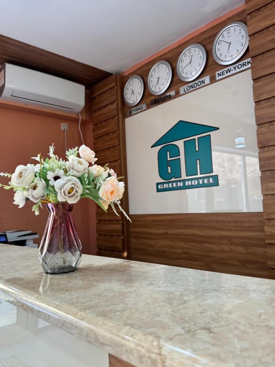 Green Hotel Atyraū Dış mekan fotoğraf