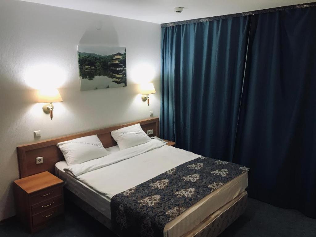 Green Hotel Atyraū Dış mekan fotoğraf